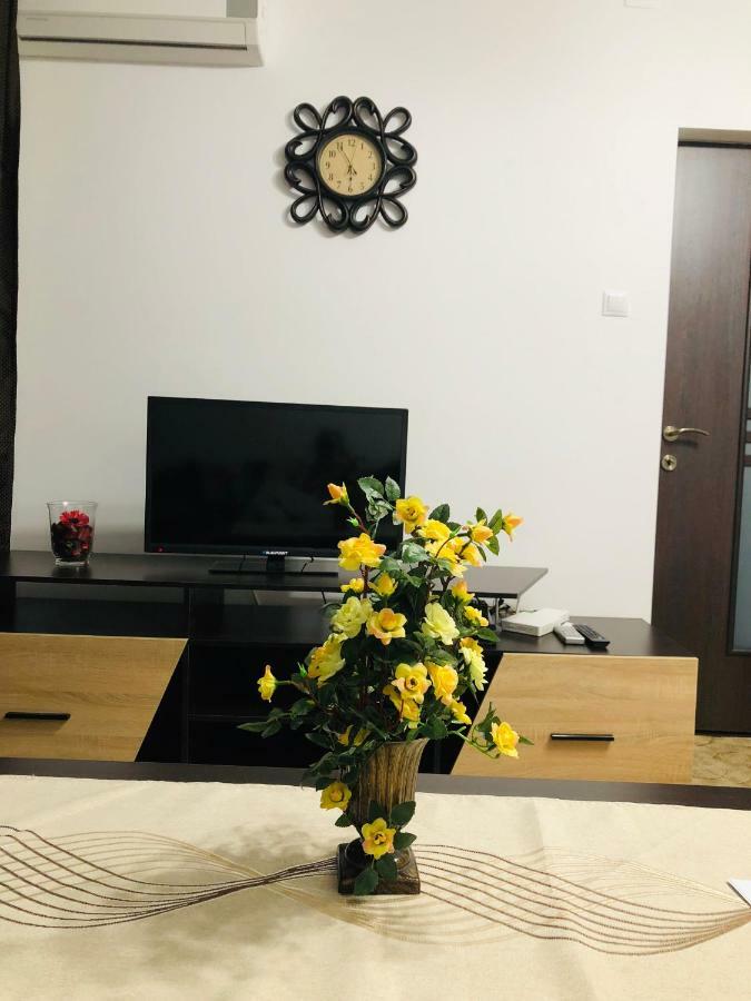 Apartament Ramo Appartamento Bucarest Esterno foto